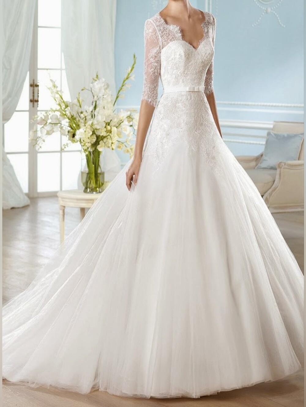 San Patrick! Size 12,White Lace A-Line Bridal Gown.